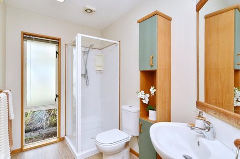 Photo of property in 44 Blue Gum Place, New Brighton, Christchurch, 8083