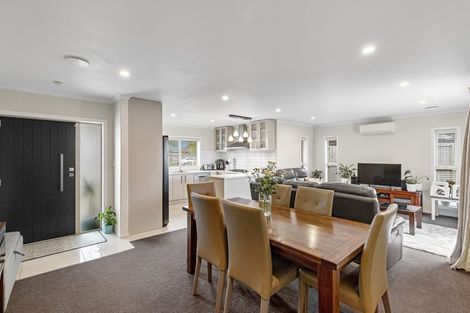 Photo of property in 11 Southbrook Close, Glenview, Hamilton, 3206