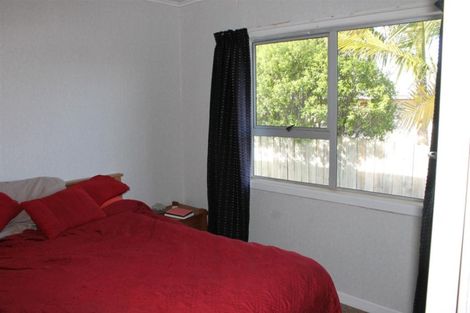 Photo of property in 32 Bickerstaffe Road, Maungaturoto, 0520