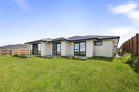 Photo of property in 154b Pacific Drive, Fitzherbert, Palmerston North, 4410