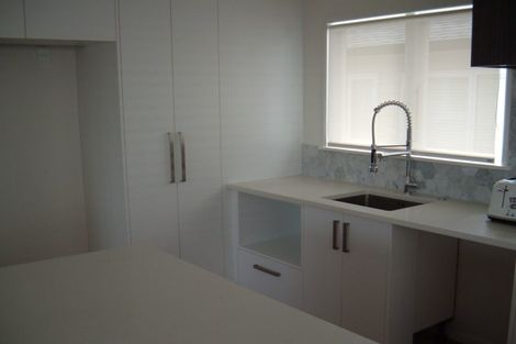 Photo of property in 17 Glendene Avenue, Glendene, Auckland, 0602