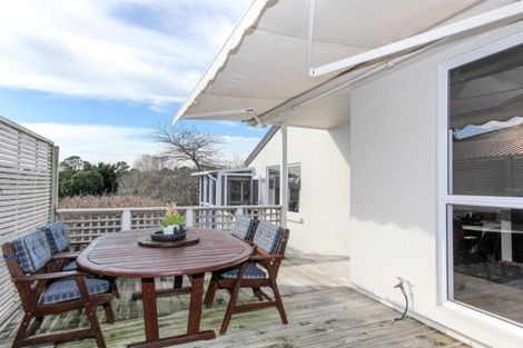 Photo of property in 54 Karina Road, Merrilands, New Plymouth, 4312