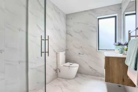 Photo of property in 1/14 Ribblesdale Road, Henderson, Auckland, 0612