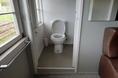 Photo of property in 359 Henderson Valley Road, Henderson Valley, Auckland, 0612