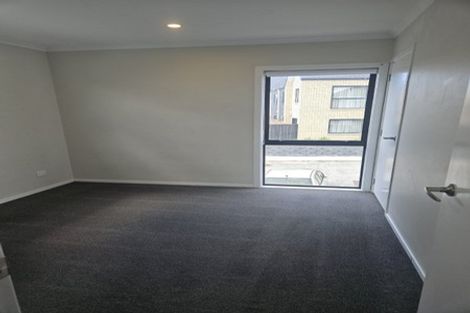 Photo of property in 2/125b Metcalfe Road, Ranui, Auckland, 0612