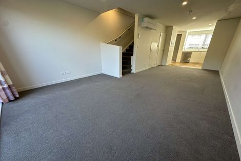 Photo of property in 56 Ara Paiwhenua, Tawa, Wellington, 5028