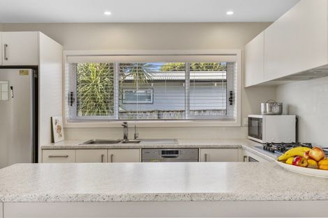 Photo of property in 24 Rainbow Drive, Rainbow Point, Taupo, 3330