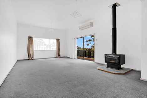 Photo of property in 64 Rhinevale Close, Henderson, Auckland, 0612