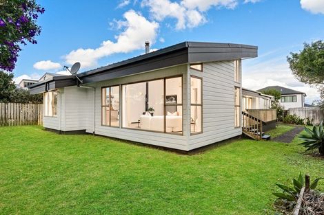Photo of property in 13 Alexandra Street, Riverhead, 0820