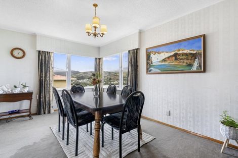 Photo of property in 40 Saint Johns Terrace, Tawa, Wellington, 5028