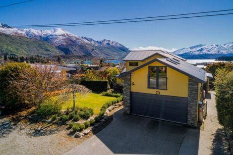 Photo of property in 65 Warren Street, Wanaka, 9305