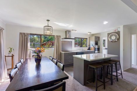 Photo of property in 203 Te Moana Road, Waikanae, 5036