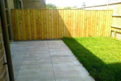 Photo of property in 14 Purchas Hill Drive, Stonefields, Auckland, 1072