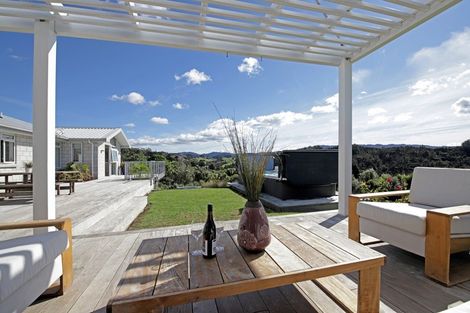 Photo of property in 33 Rua Road, Mangawhai, 0573