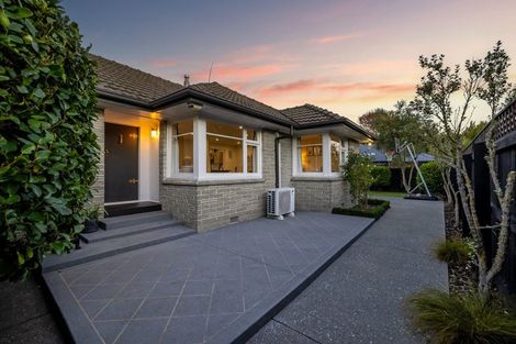 Photo of property in 53 Harris Crescent, Papanui, Christchurch, 8053