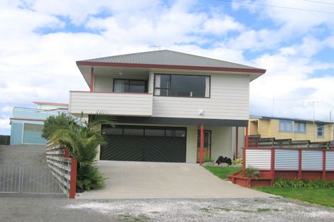 Photo of property in 102a Diana Avenue, Whangamata, 3620