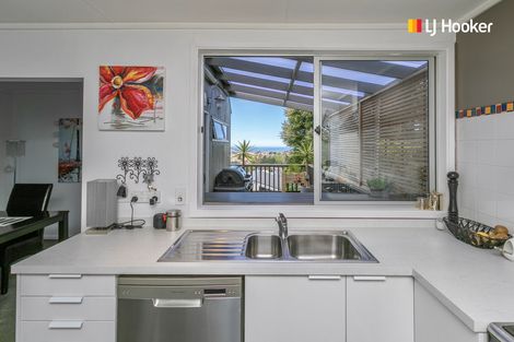 Photo of property in 24 Larkins Street, Helensburgh, Dunedin, 9010
