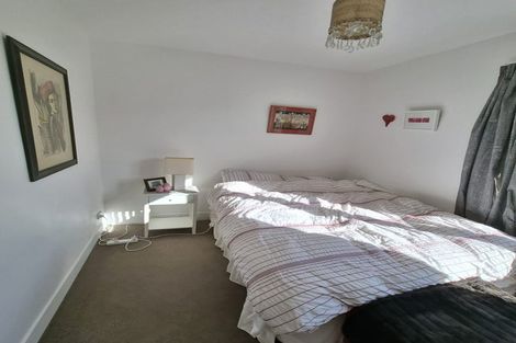 Photo of property in 105 View Road, Houghton Bay, Wellington, 6023