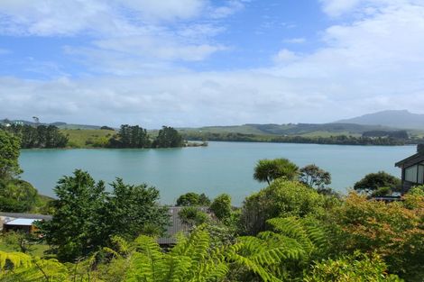 Photo of property in 23 Point Street, Raglan, 3225