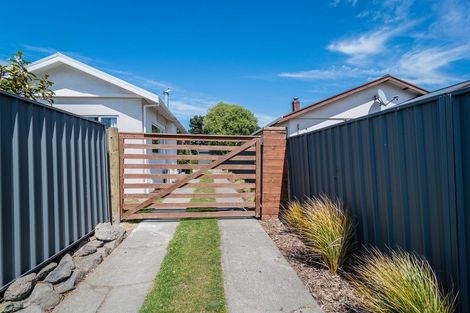 Photo of property in 12 Otipua Road, Kensington, Timaru, 7910