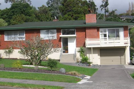 Photo of property in 58 Mayfair Crescent, Mairangi Bay, Auckland, 0630