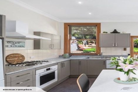 Photo of property in 17 Upper Bourke Street, Kilbirnie, Wellington, 6022