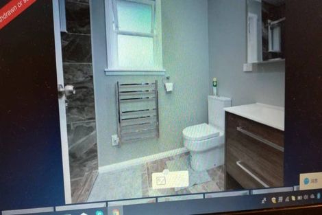 Photo of property in 3 Glen Marine Parade, Glendene, Auckland, 0602