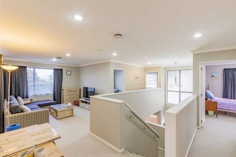 Photo of property in 18a Enderby Drive, Te Atatu Peninsula, Auckland, 0610