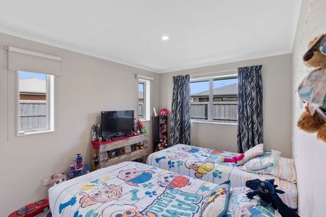 Photo of property in 12 Chandler Way, Rolleston, 7615