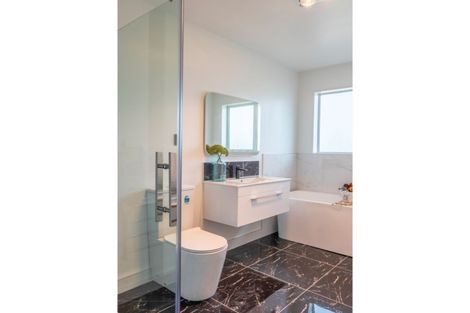 Photo of property in 2 Paiaka Place, Rototuna North, Hamilton, 3210