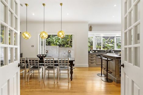 Photo of property in 46 Seaview Avenue, Northcote, Auckland, 0627