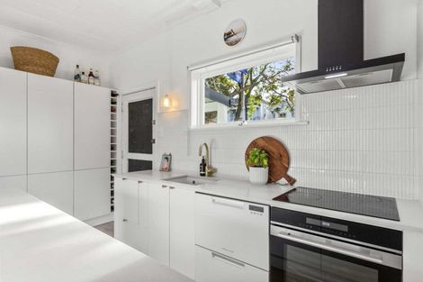 Photo of property in 4/40 Roslyn Terrace, Devonport, Auckland, 0624