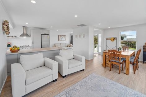 Photo of property in 6 Tamatea Drive, Snells Beach, 0920