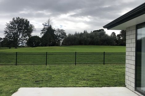 Photo of property in 71 Murray Ward Drive, Te Kauwhata, 3710