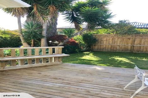 Photo of property in 21 Beatrix Street, Avondale, Auckland, 1026