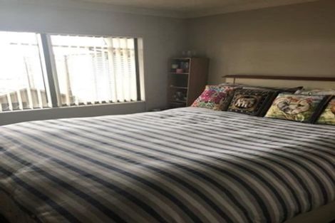 Photo of property in 11 Brittany Drive, Henderson, Auckland, 0612