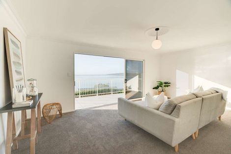 Photo of property in 124 Beach Road, Onerahi, Whangarei, 0110