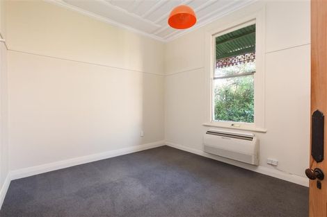 Photo of property in 37 Garfield Avenue, Roslyn, Dunedin, 9010