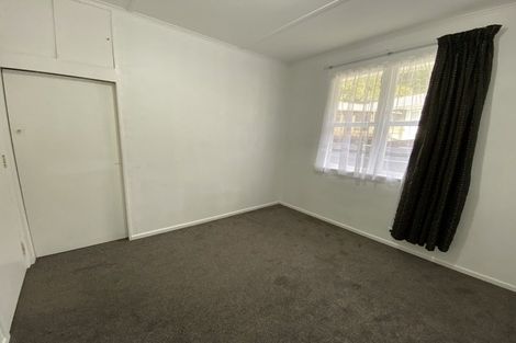 Photo of property in 19 Shackleton Grove, Stokes Valley, Lower Hutt, 5019