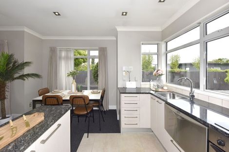 Photo of property in 1/414 Ilam Road, Bryndwr, Christchurch, 8052