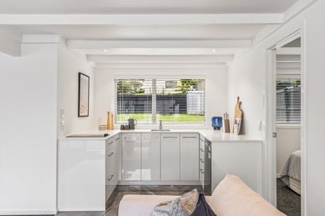 Photo of property in 48 Matakatia Parade, Matakatia, Whangaparaoa, 0930