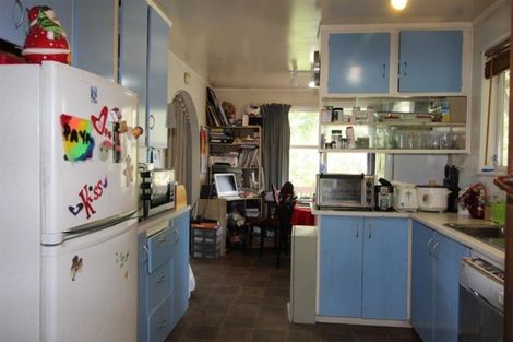 Photo of property in 17 Temuri Place, Glendene, Auckland, 0602