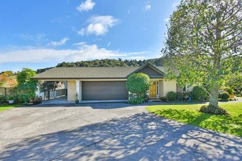 Photo of property in 19 Mark Williams Place, Clevedon, Papakura, 2582