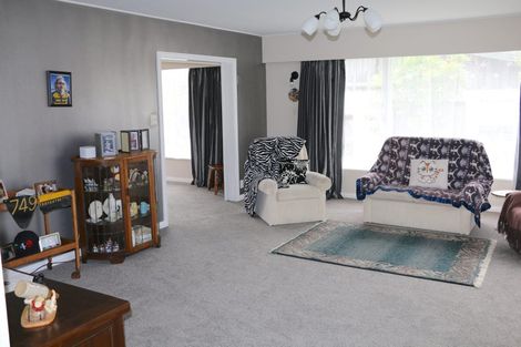 Photo of property in 3 Ardal Grove, Tirohanga, Lower Hutt, 5010