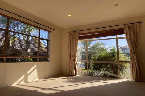 Photo of property in 15 Maybole Drive, Flat Bush, Auckland, 2016