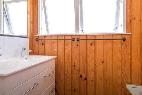 Photo of property in 24 Apollo Parade, Milson, Palmerston North, 4414