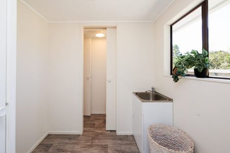 Photo of property in 3 Escort Grove, Awapuni, Palmerston North, 4412