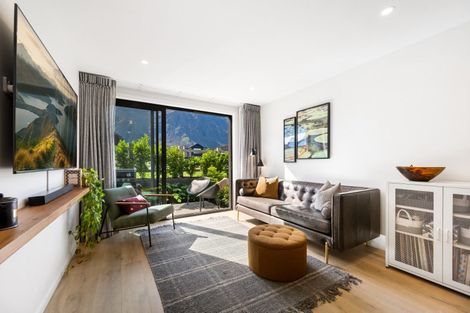Photo of property in 41 Ryan Loop, Jacks Point, 9371