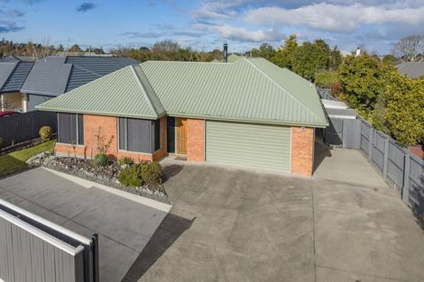 Photo of property in 47 Hewitts Road, Woodend, 7610