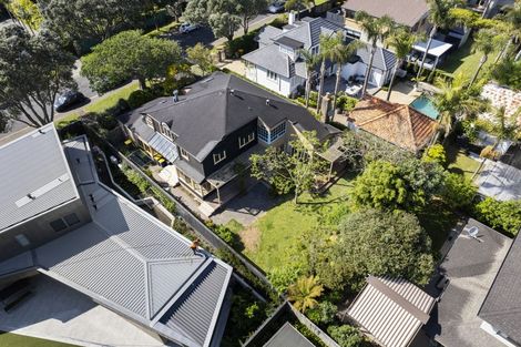 Photo of property in 6 Muritai Road, Milford, Auckland, 0620